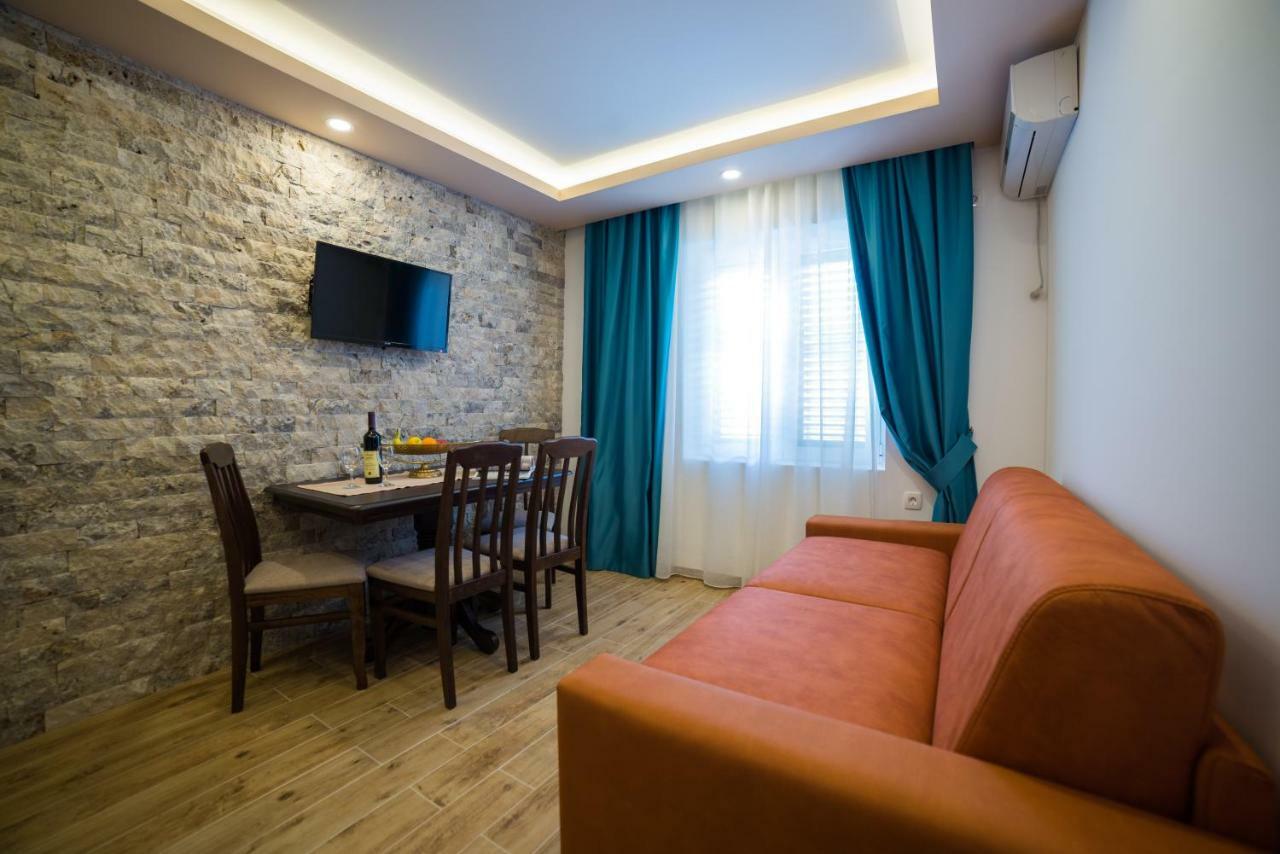 Guest House S-Lux Petrovac 外观 照片